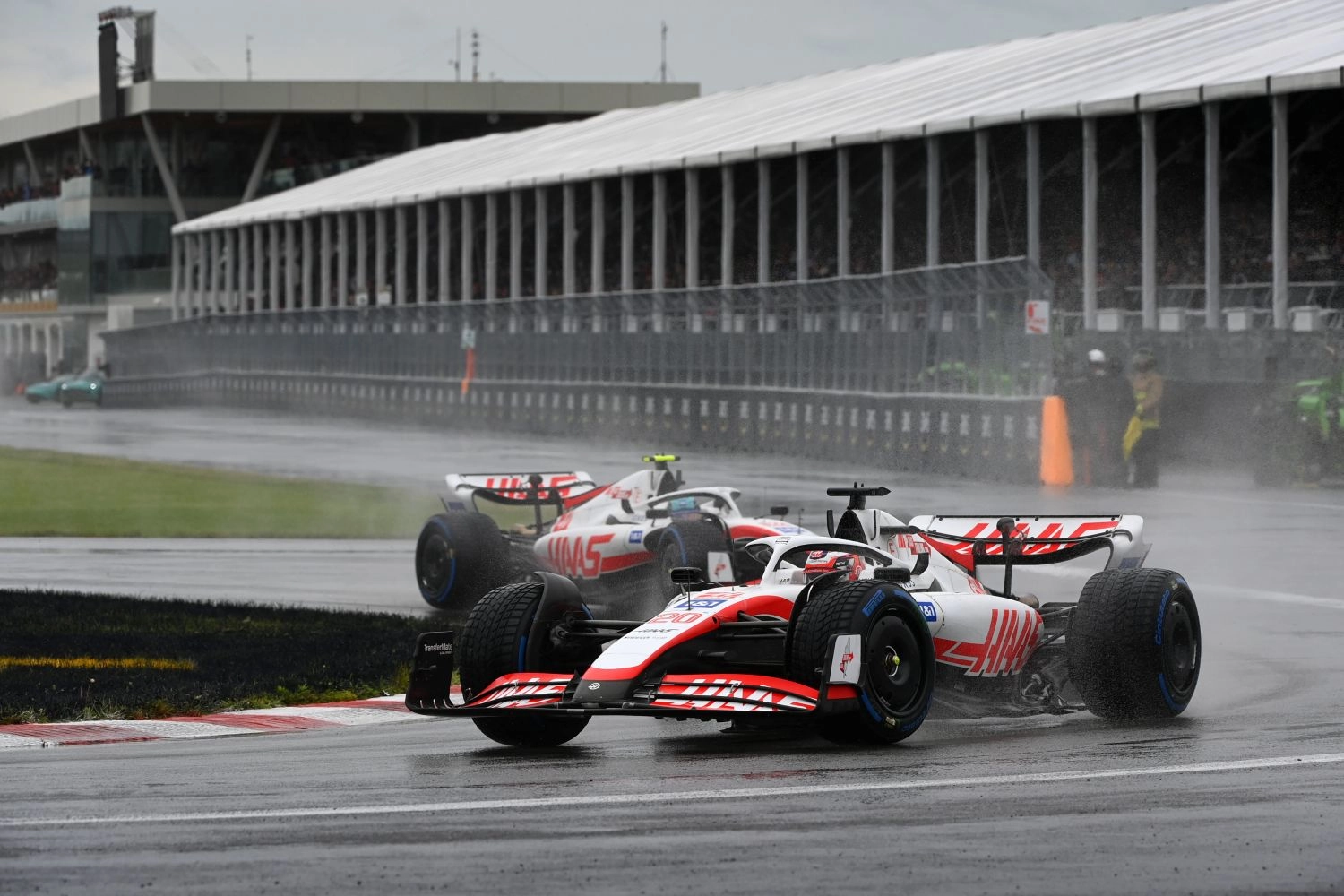 Un nouveau week-end sans points pour Haas à Montréal