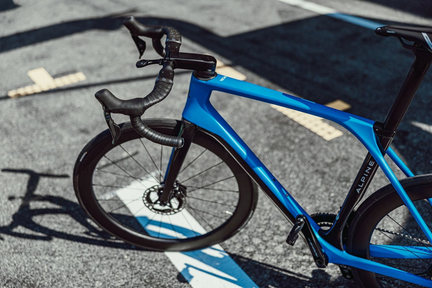 Alpine s&rsquo;allie avec Lapierre pour créer un vélo de route haut de gamme