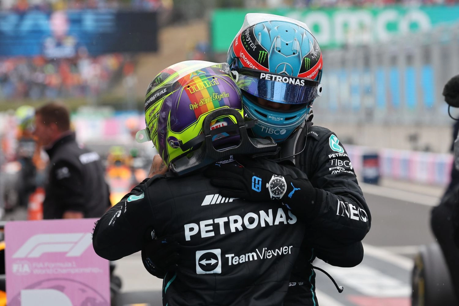 Mercedes à la trêve : Combatifs