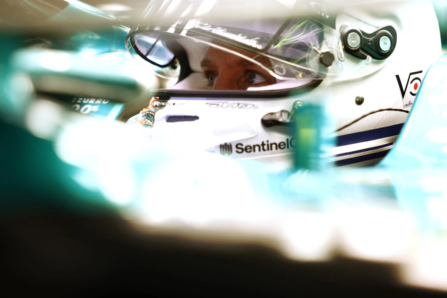 Vettel rend hommage à son fournisseur historique de casque