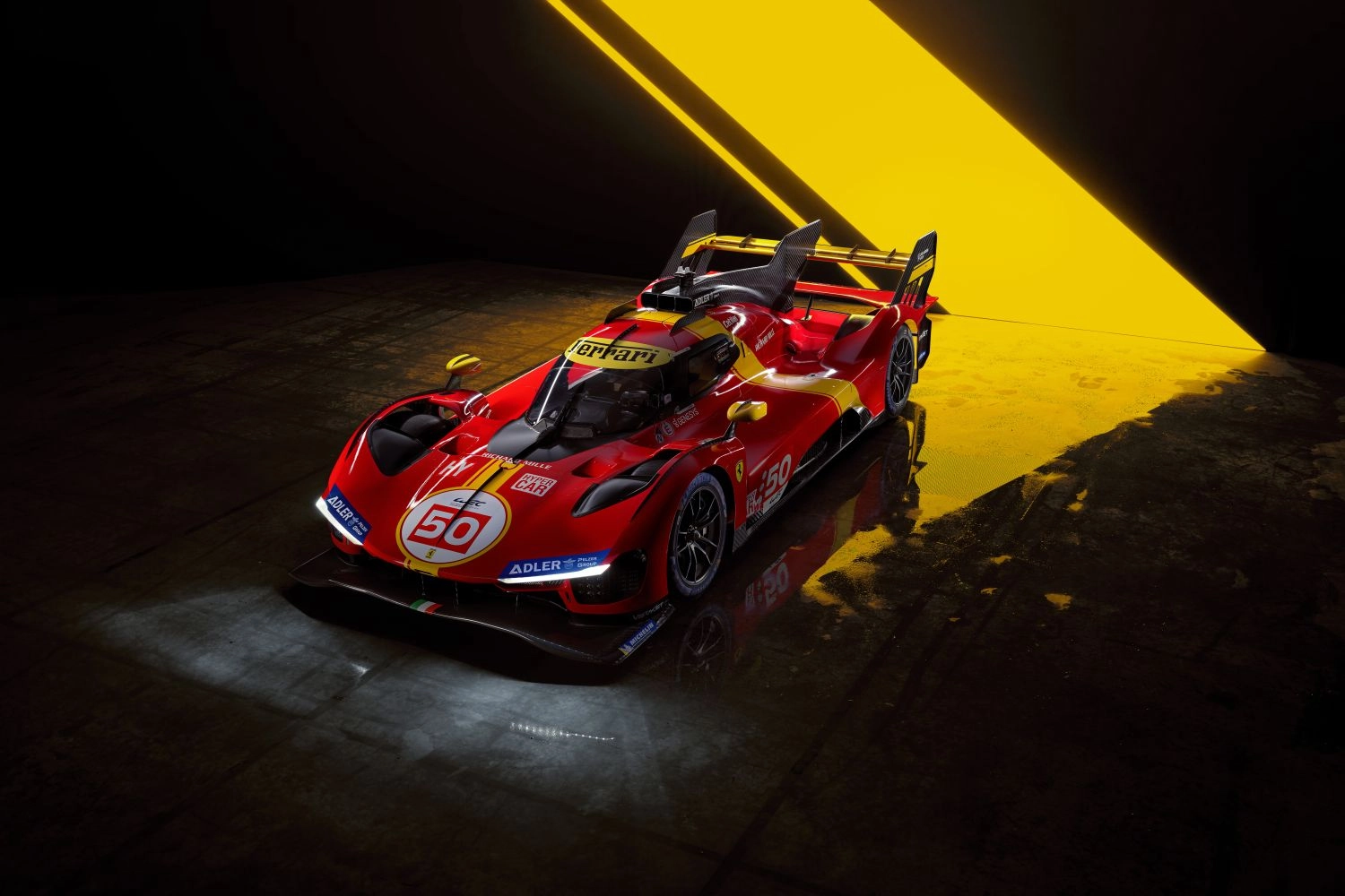 Ferrari présente son hypercar 2023 : la 499P