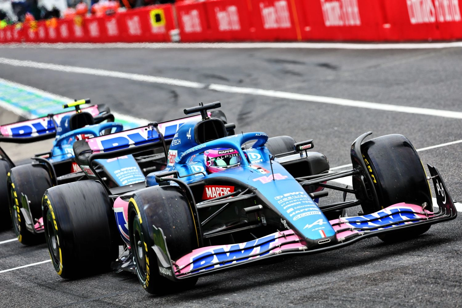 Esteban Ocon doit davantage réfléchir lorsqu&rsquo;il dépasse son coéquipier, selon Otmar Szafnauer