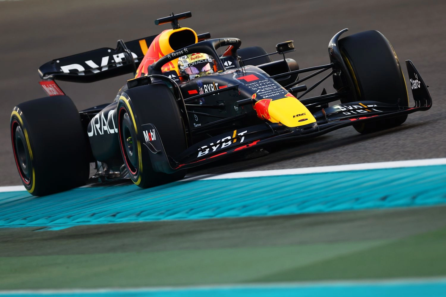 Verstappen conservera le numéro 1 en 2023