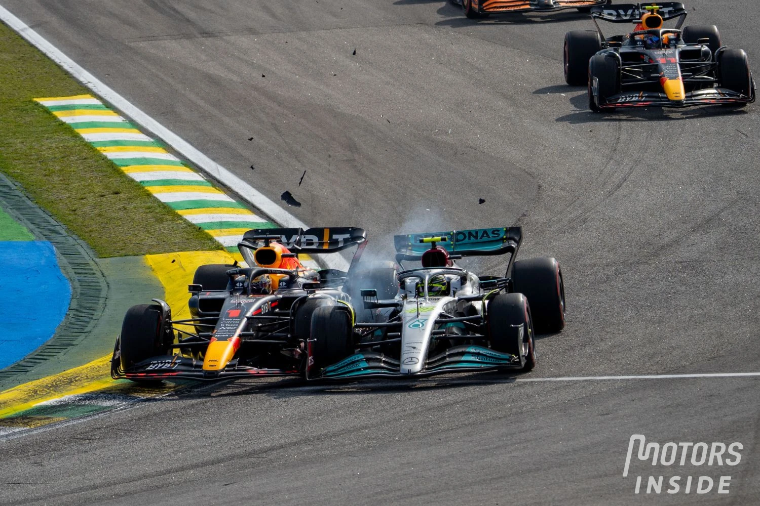 Verstappen doit « s’inspirer » d’Hamilton dans son pilotage selon Davidson