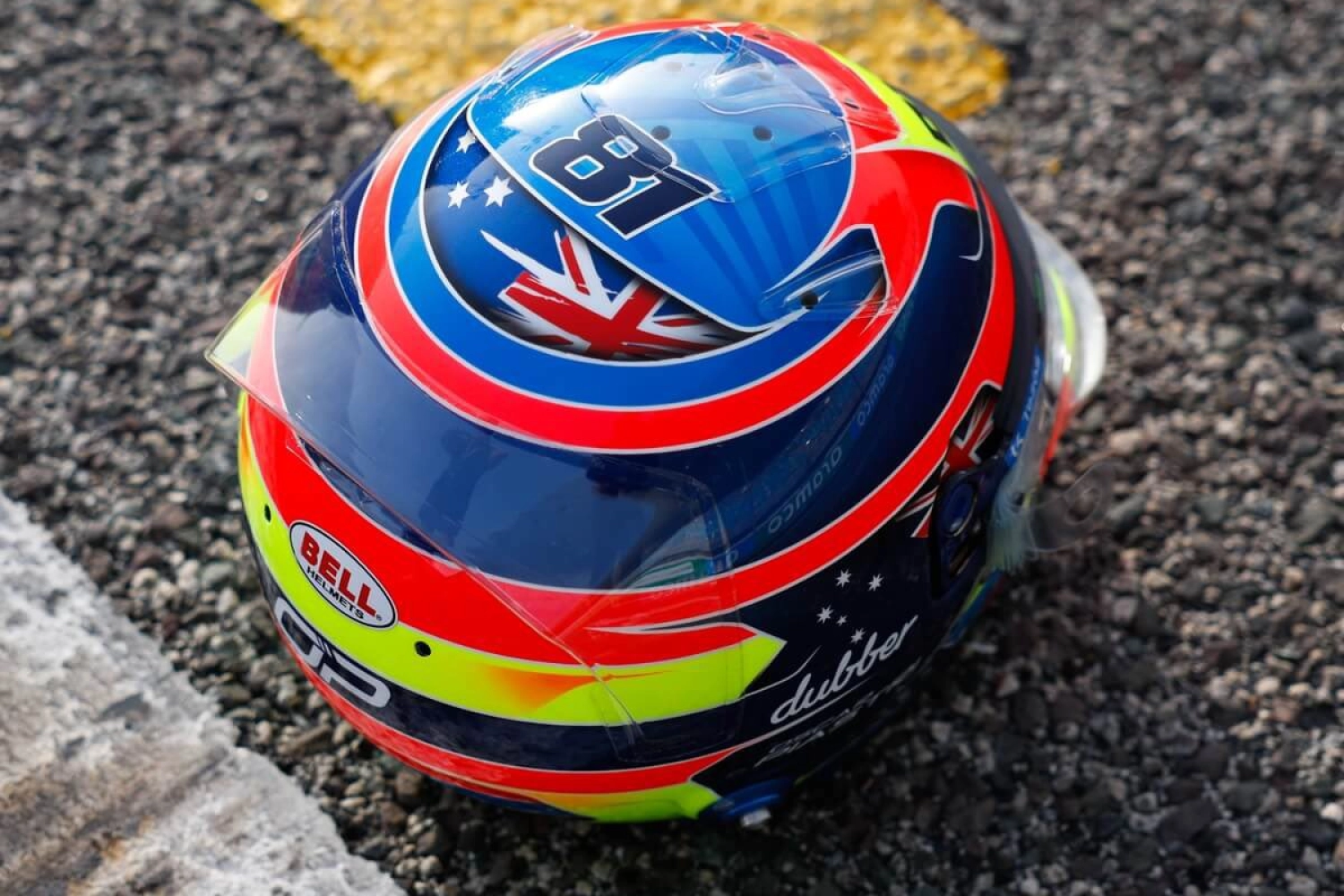 Oscar Piastri révèle son casque pour sa première saison de F1