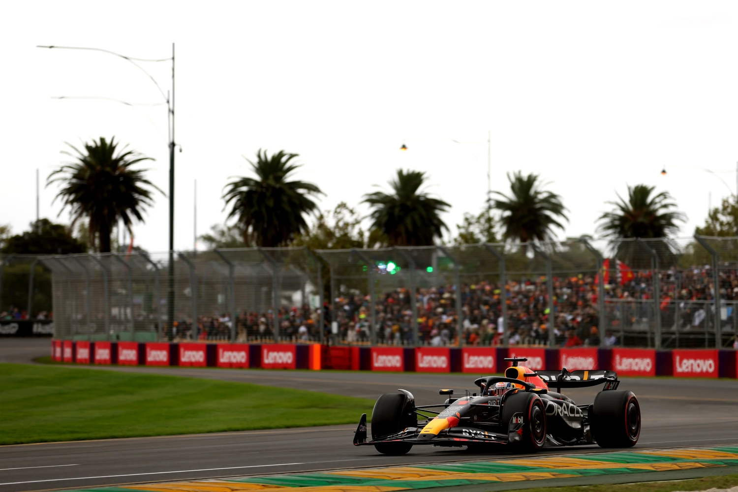 Verstappen n&rsquo;est « pas dans le rythme » à l&rsquo;issue des Essais Libres