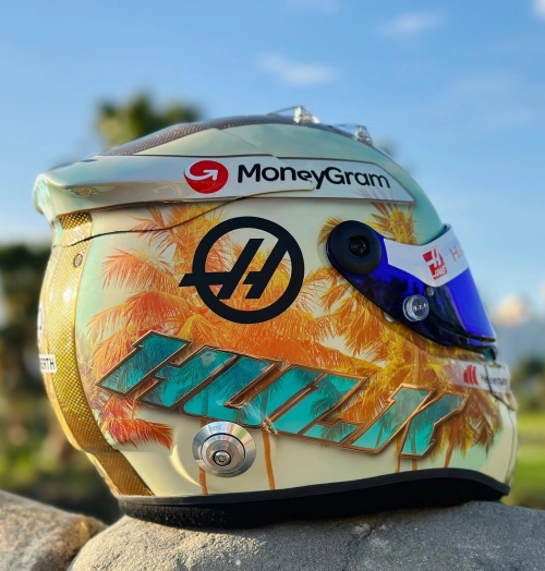 Les photos des casques spéciaux des pilotes à Miami