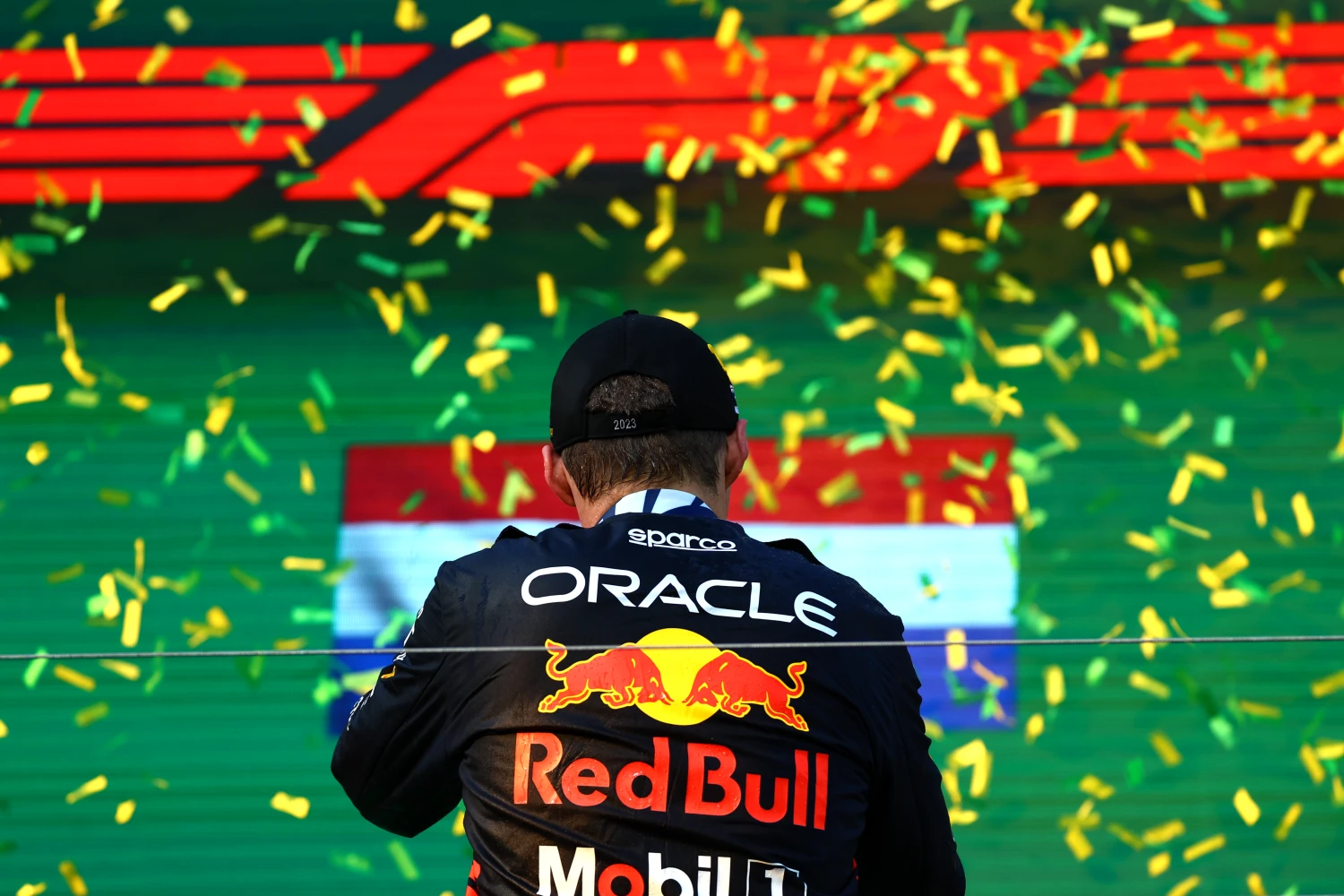 Max Verstappen bat un record vieux de 71 ans cette saison et atteint la barre irréelle des 500 points