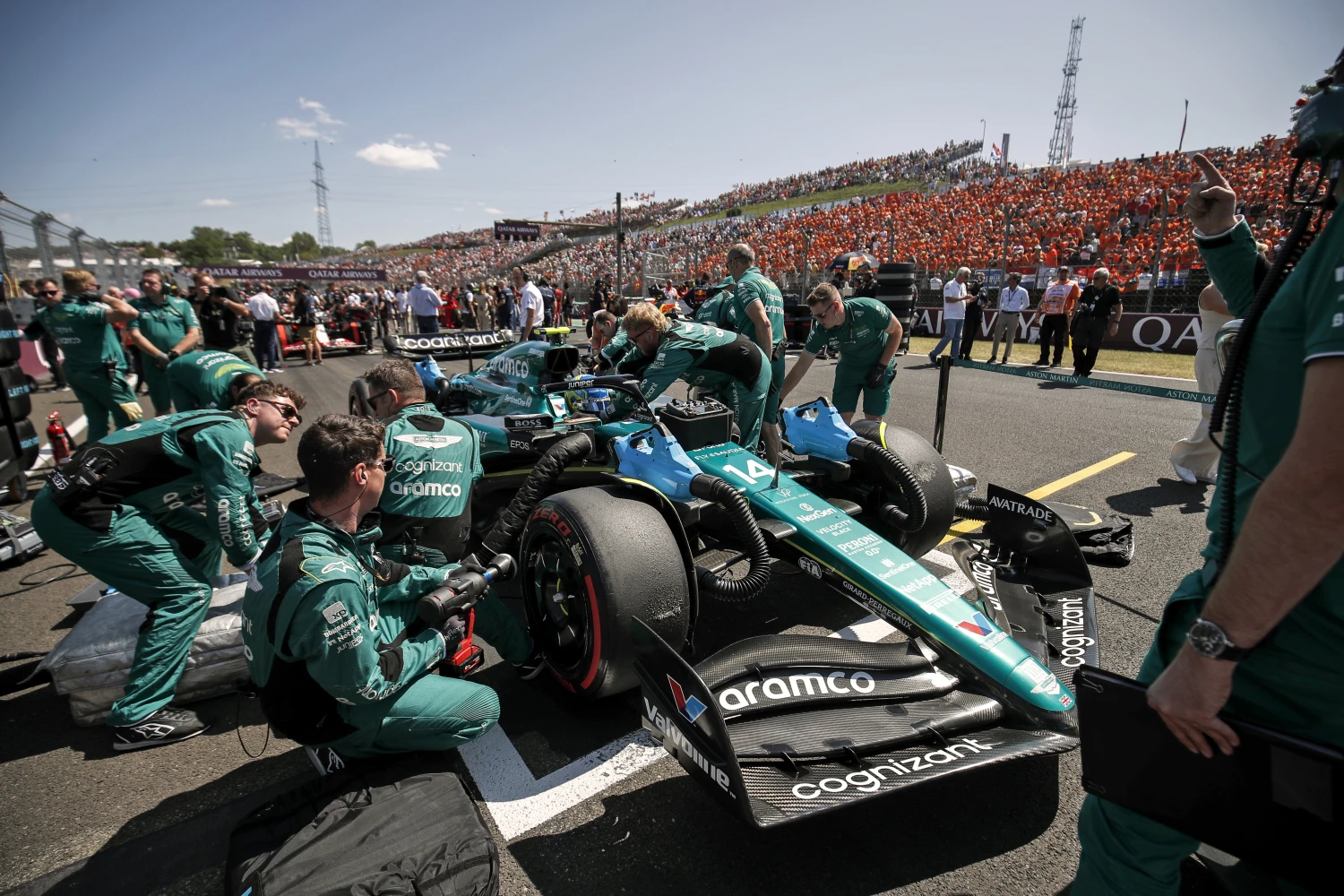 Classements après la Hongrie : Verstappen champion de mi-saison, Mercedes prend de l&rsquo;avance sur Aston Martin