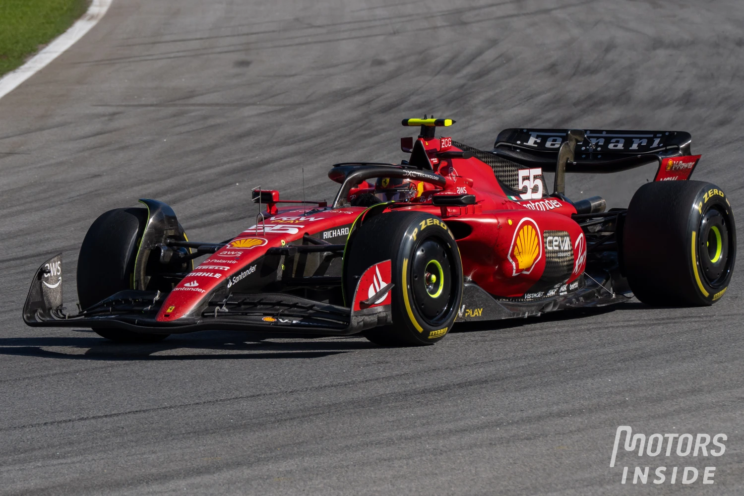 Carlos Sainz met en cause l’embrayage de la Ferrari à Interlagos