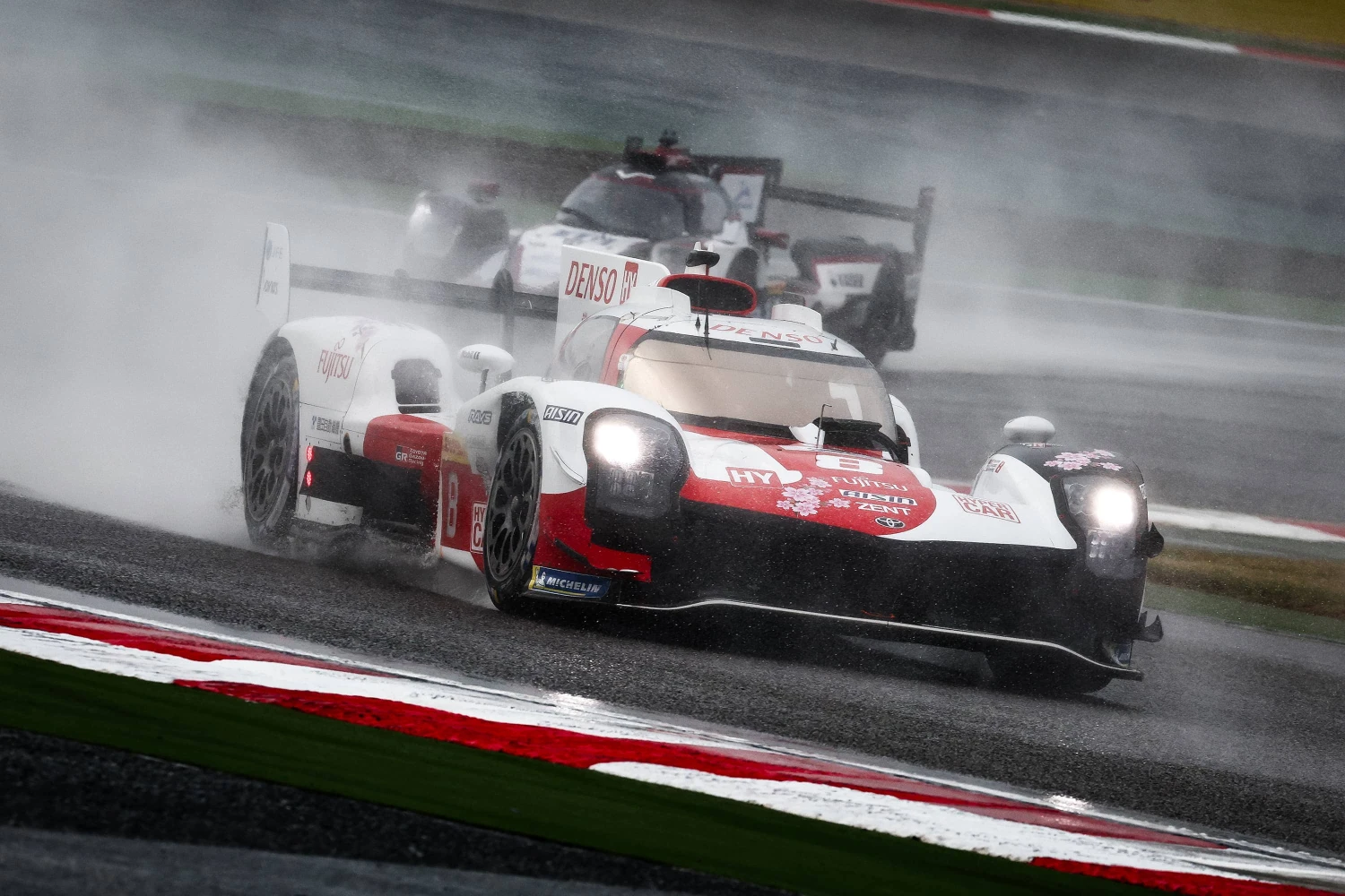 8 Heures de Bahreïn – Qualifications : Toyota verrouille la première ligne