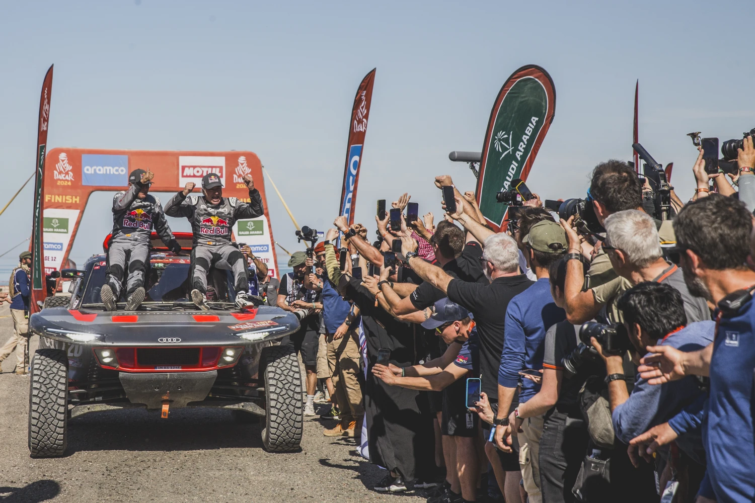 Dakar 2024 – Etape 12 : Carlos Sainz remporte son 4e Dakar !