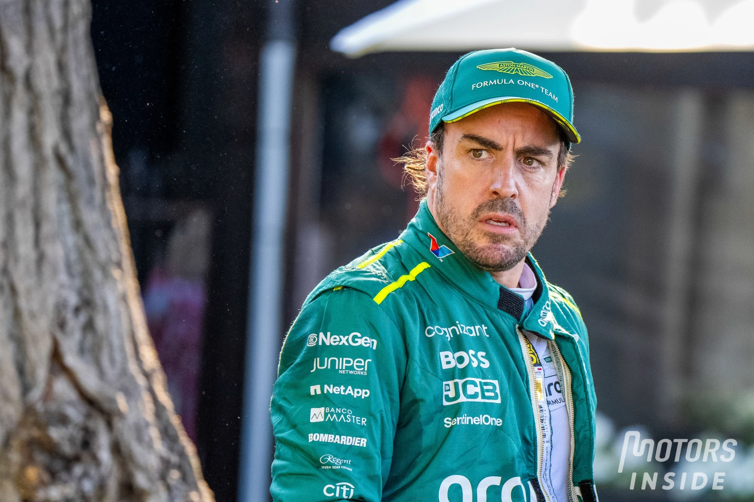Fernando Alonso inspecte la McLaren pour « prendre inspiration »