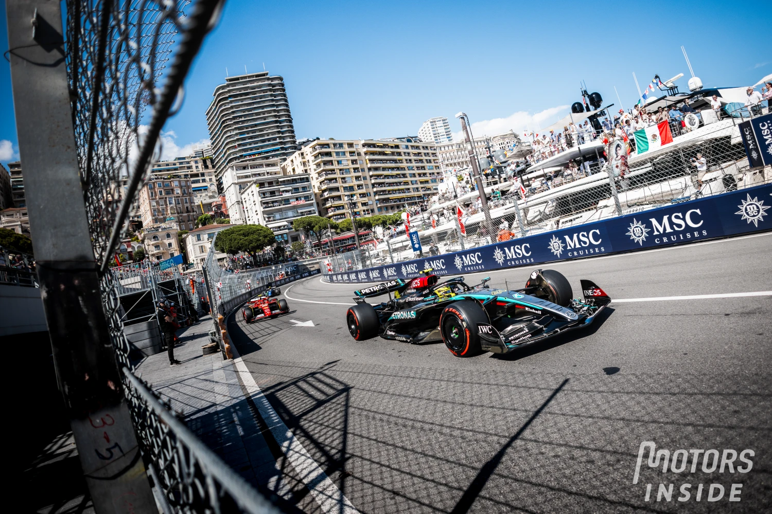 Mercedes change d’approche pour un élément de son nouvel aileron avant