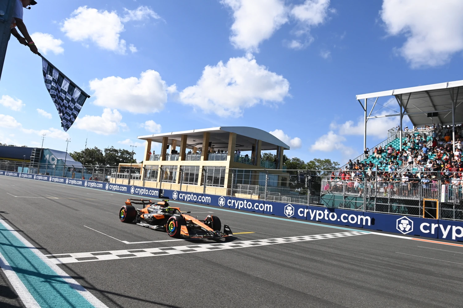 Grand Prix de Miami : Lando Norris surprend tout le monde et s’impose en course