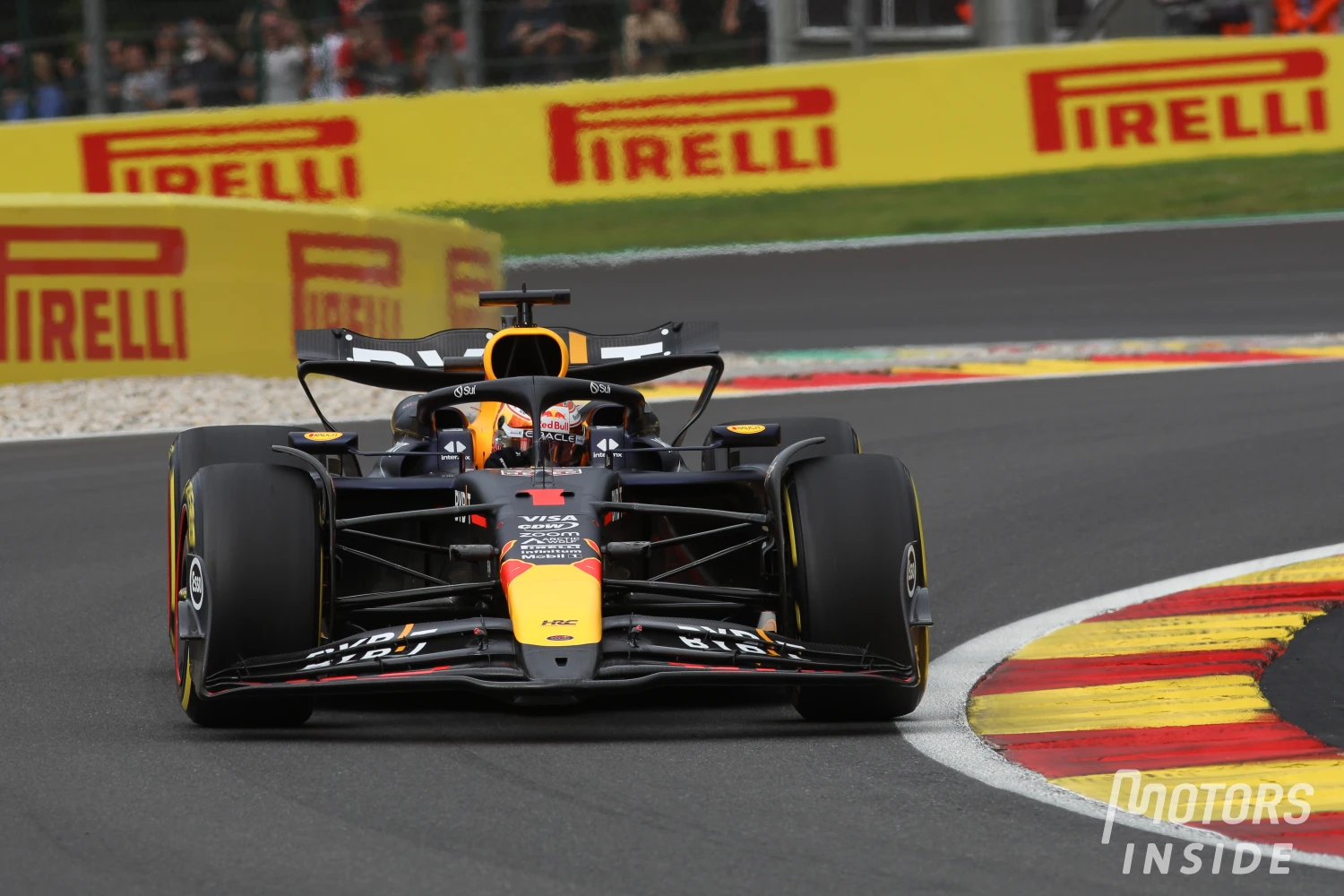 Max Verstappen espère avoir « un peu de chance » pour la course dimanche
