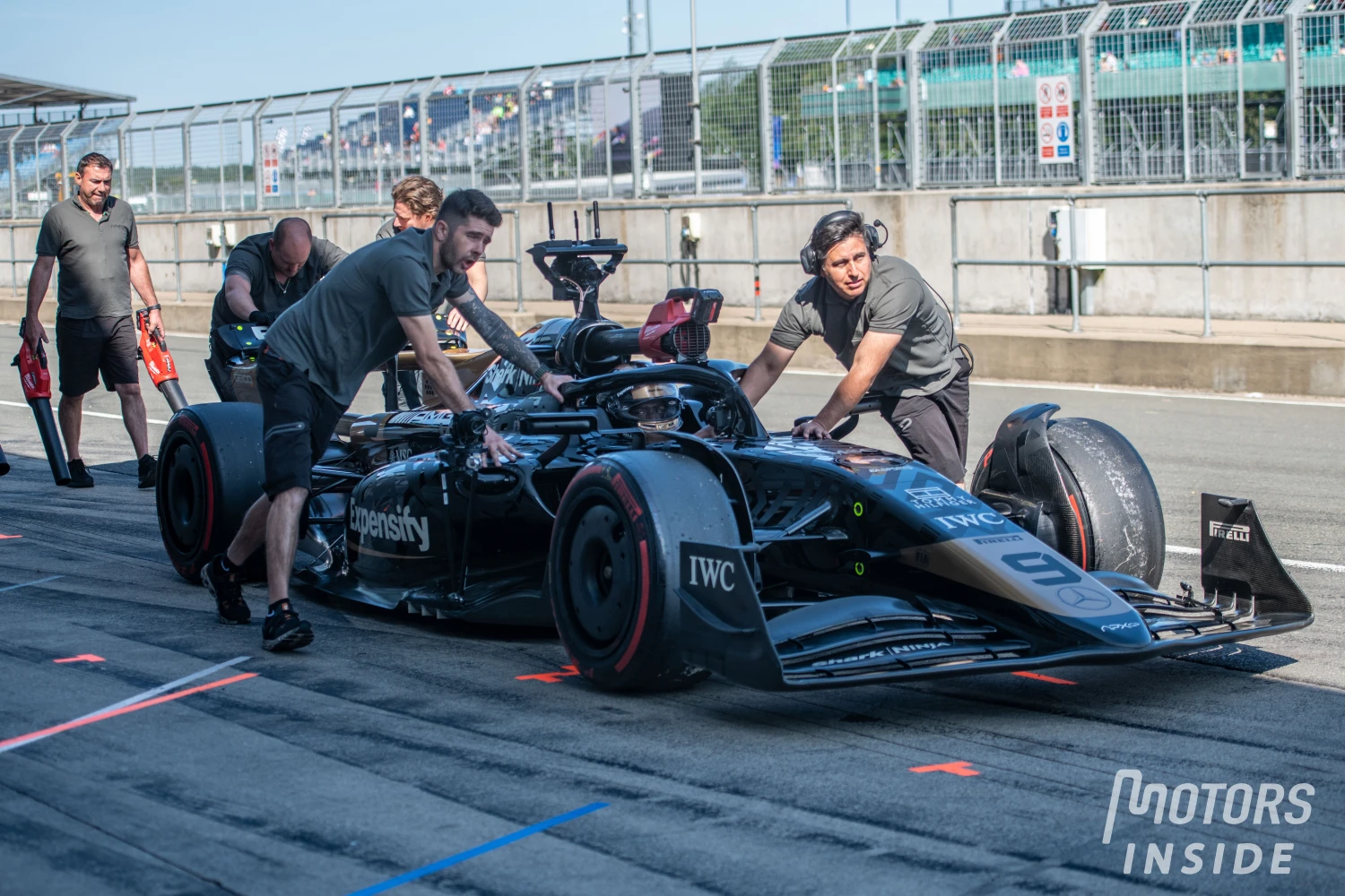 Le marketing particulier d’APX-GP, l’écurie fictive de la F1