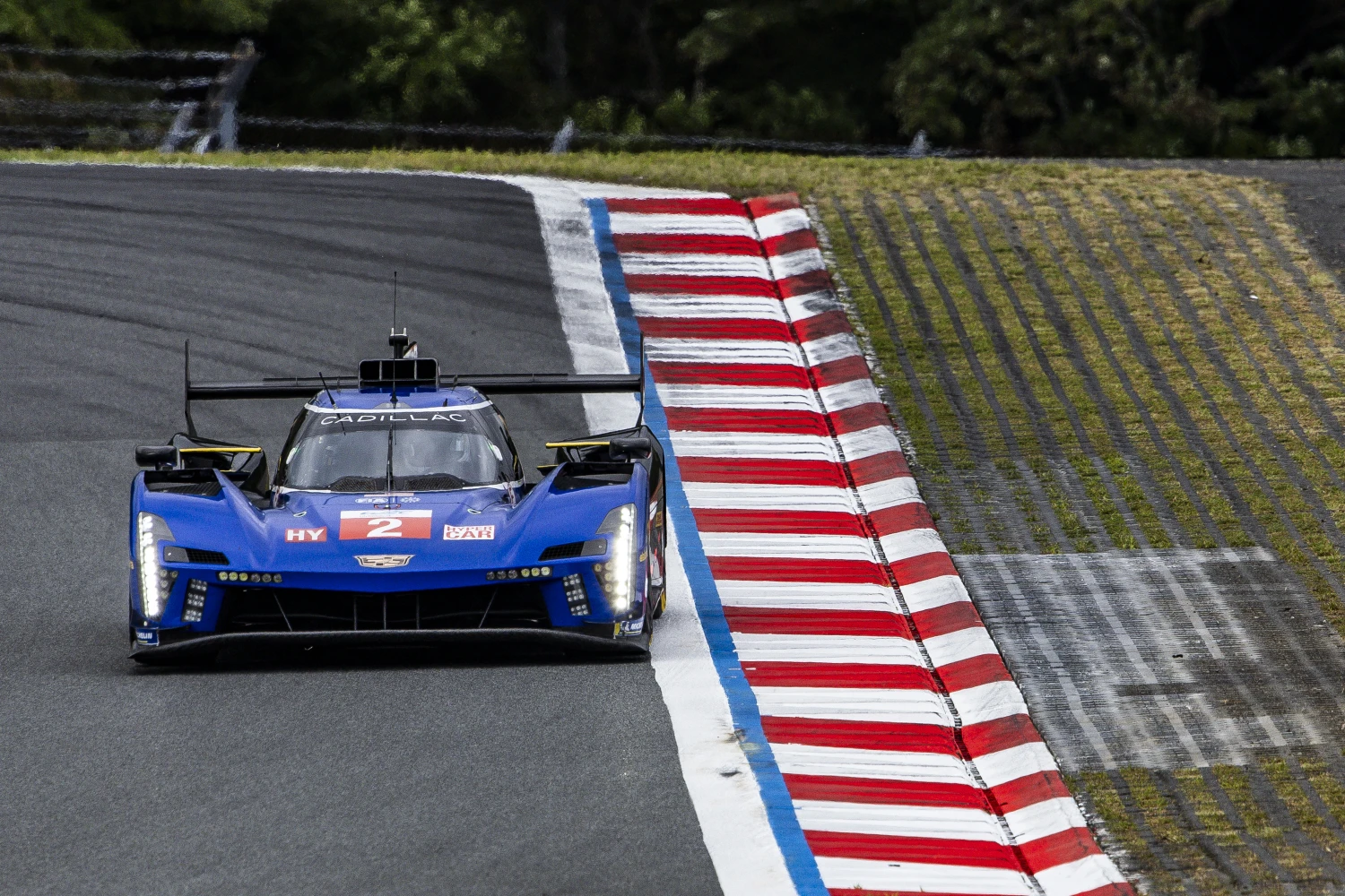 6 Heures de Fuji : Alex Lynn offre sa première pole à Cadillac
