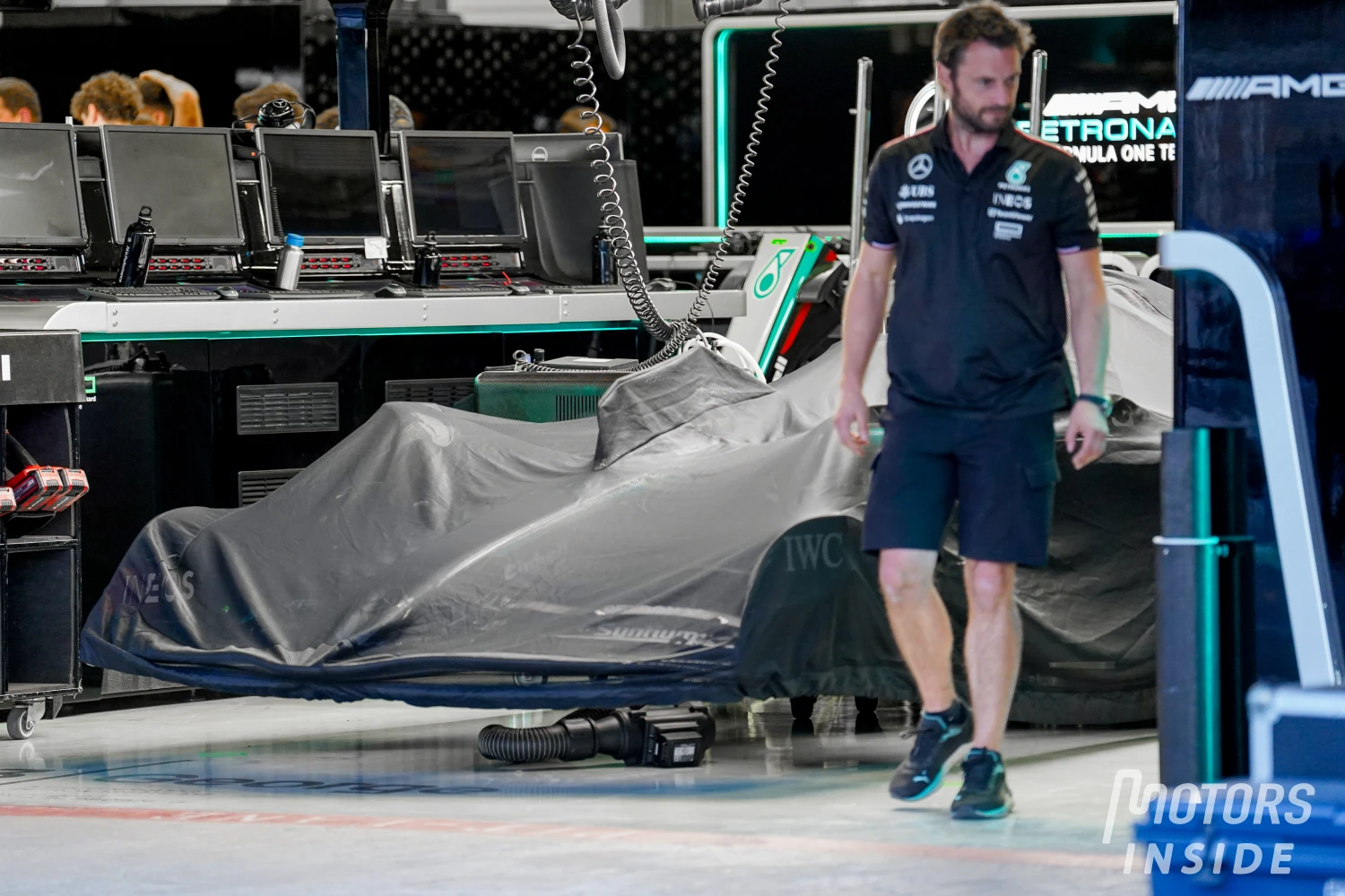 Red Bull et Mercedes contraints de briser le couvre feu entre vendredi et samedi