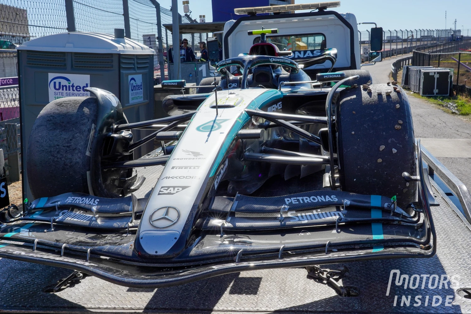 Hamilton avec la nouvelle mise à jour au Mexique, Russell avec l’ancienne