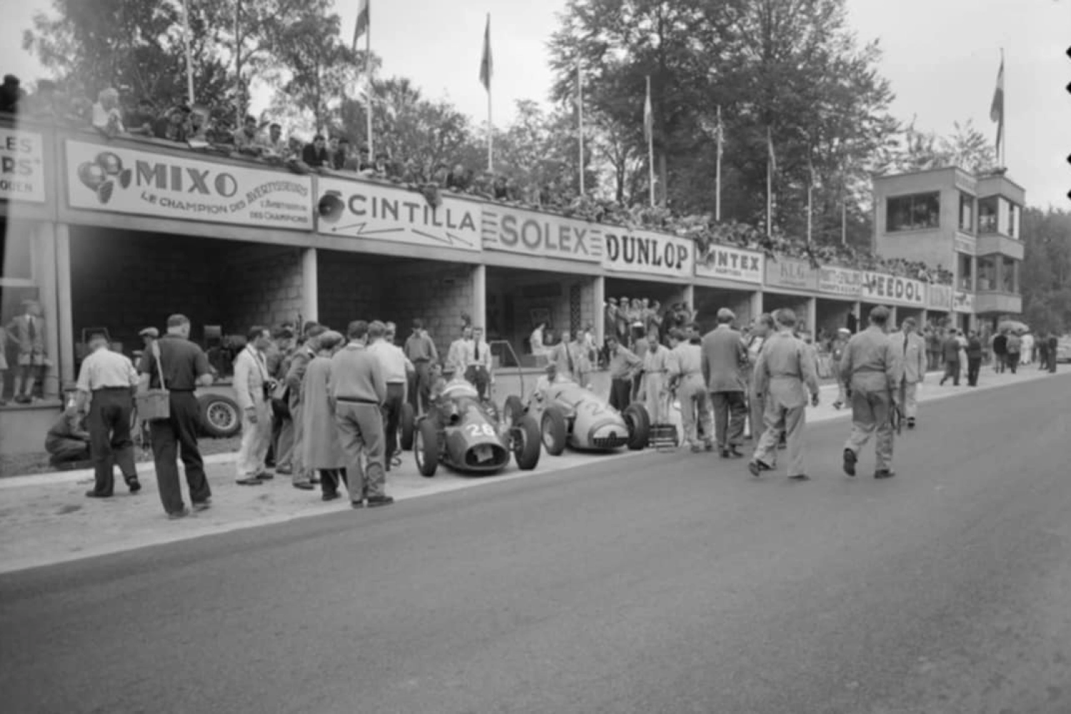 Un Normand essaye de faire vivre la mémoire du circuit de Rouen-les-Essarts