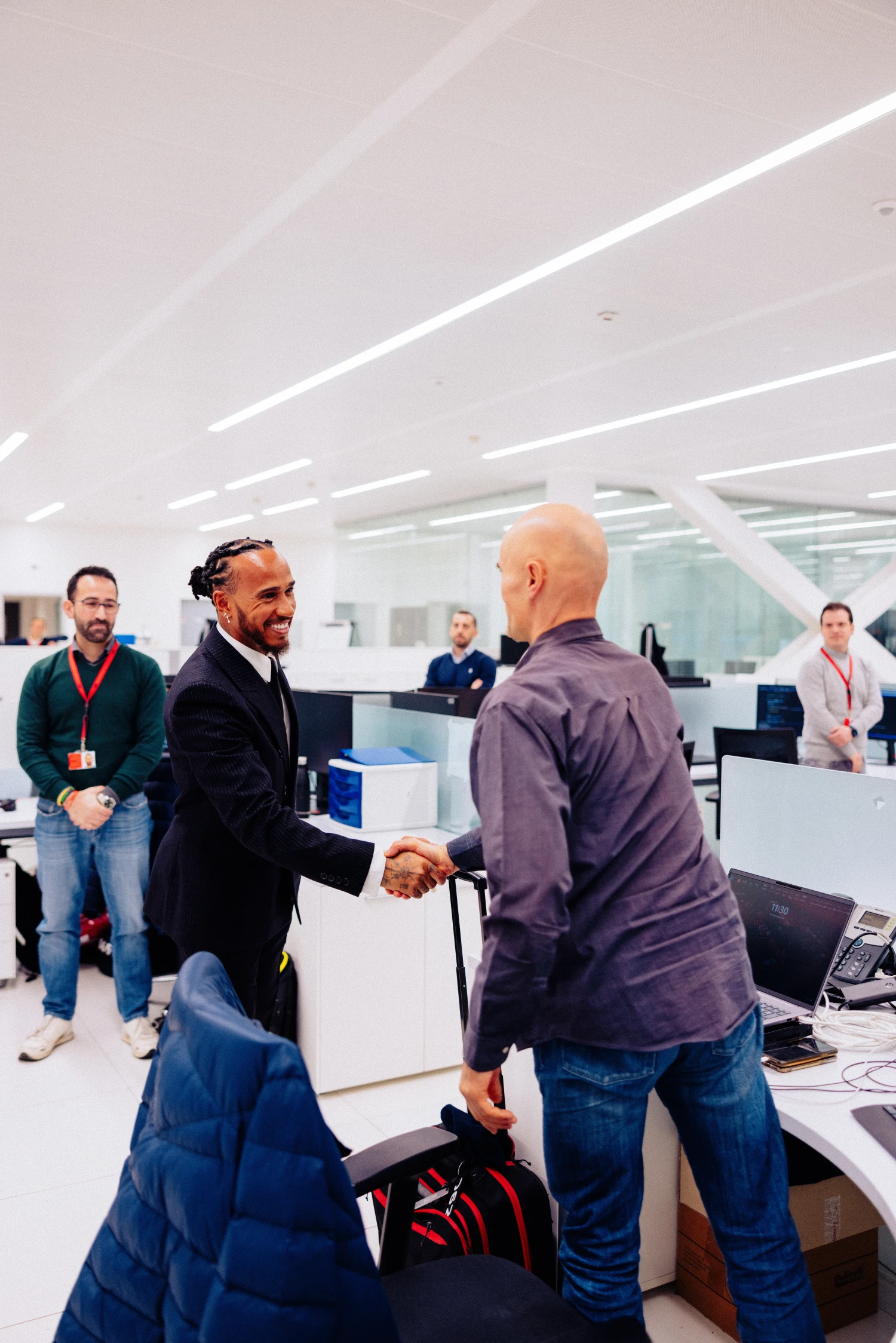 Les premières images des débuts de Lewis Hamilton avec Ferrari à Fiorano