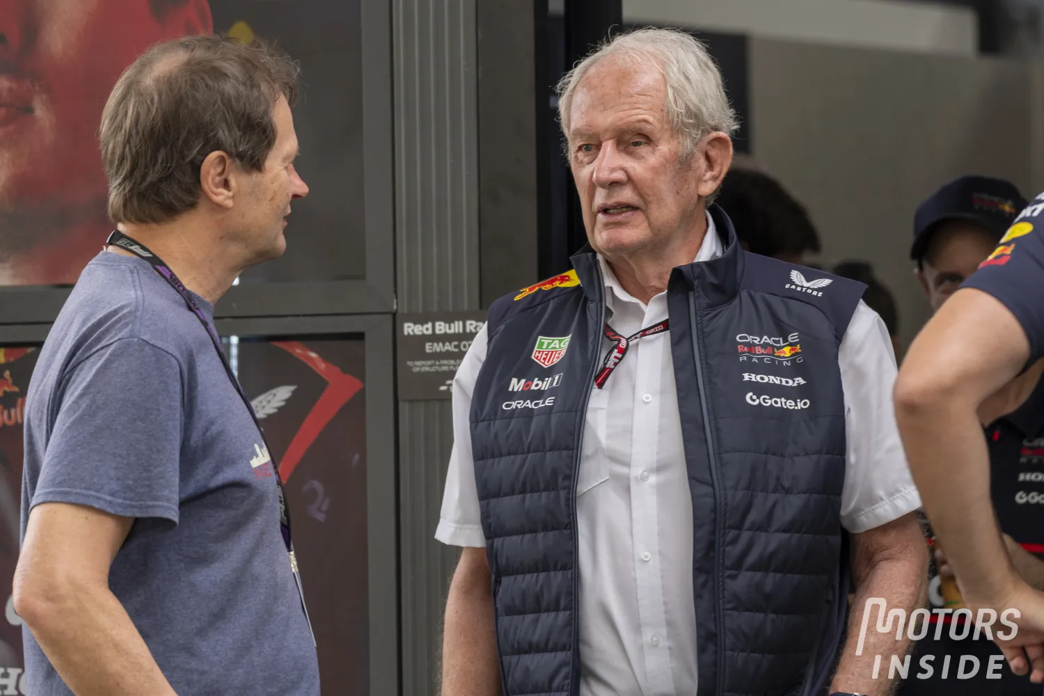 Oscar Piastri impressionne, mais « pas encore au niveau de Max » selon Helmut Marko