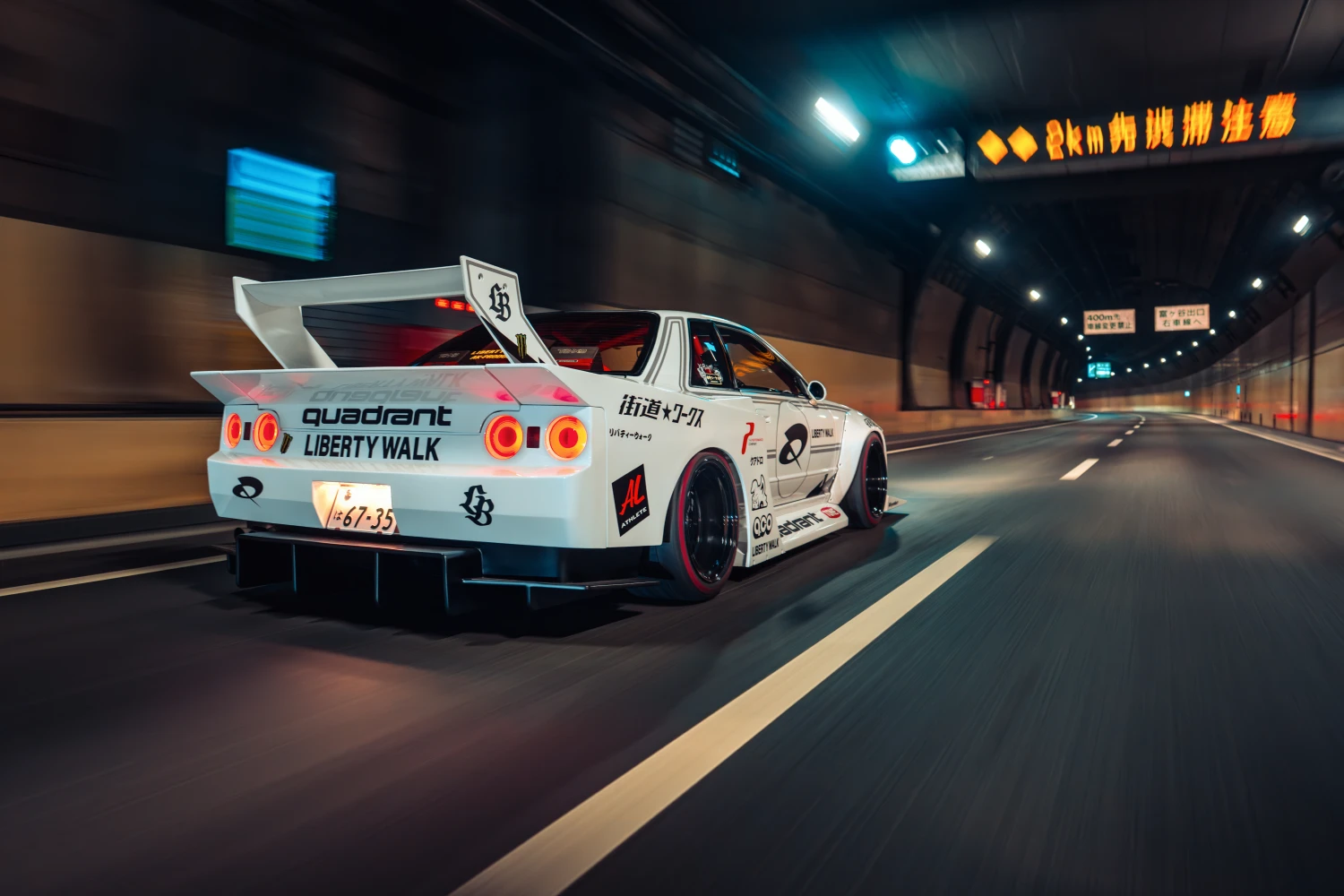Quand Lando Norris joue avec une Nissan R32 modifiée