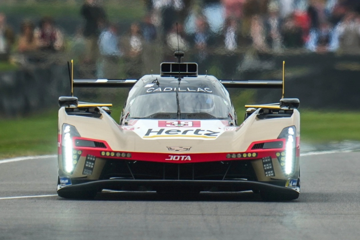 Vidéo : Cadillac a fait rugir le V8 de son Hypercar à Goodwood