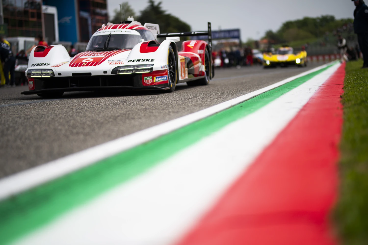 Porsche connaît un revers avant les 24 Heures du Mans