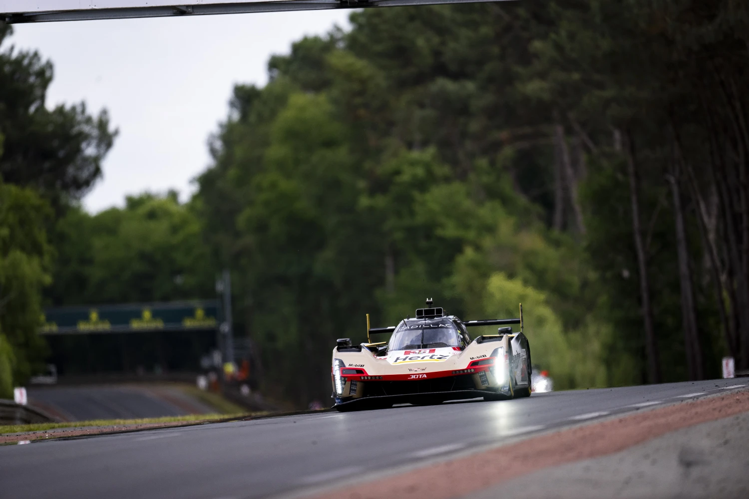 24 Heures du Mans – Essais Libres 1 : Sébastien Bourdais en tête, Alpine et Peugeot assez loin